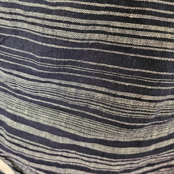 EUC Athleta Jacquard Sandbar Shortie Size 12 100% linen Navy White Stripe - Picture 5 of 13